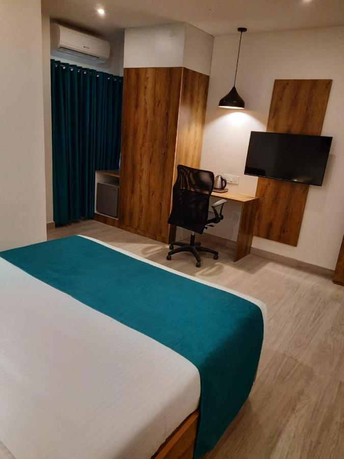 Regenta Inn Grand Koramangala By Royal Orchid Hotels Bangalore Ngoại thất bức ảnh